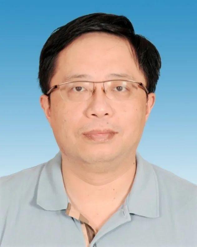 中南大学最新领导班子引领变革，铸就自信成就未来辉煌之路。