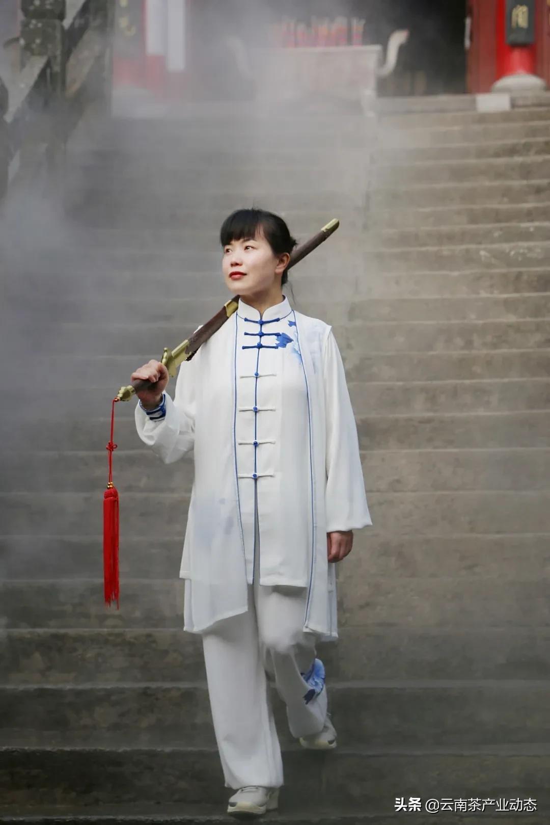 日常小确幸与友情温暖，侠行天下最新章节分享