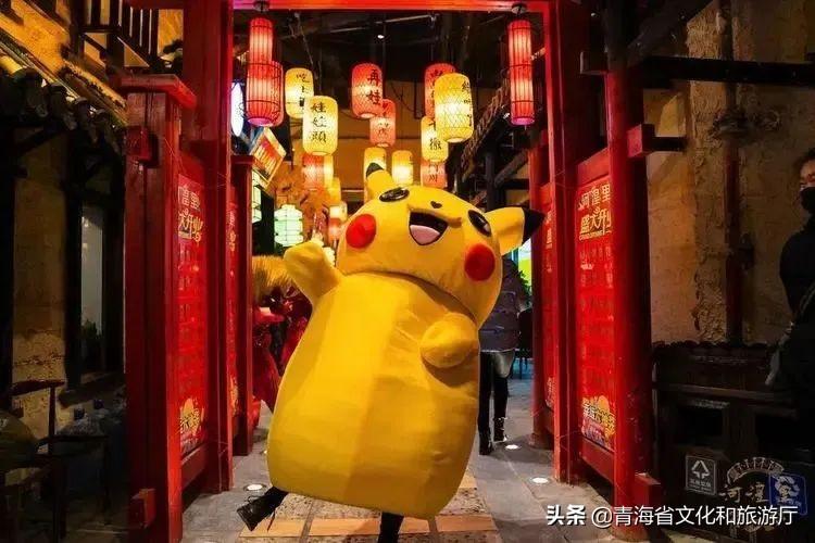 青海方言小品全新呈现，科技与生活共舞，引领新潮潮流