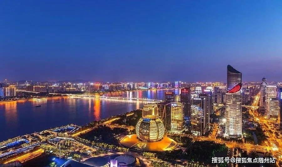 2024年新澳门正版免费大全,定量解析解释法_跨平台版2.711