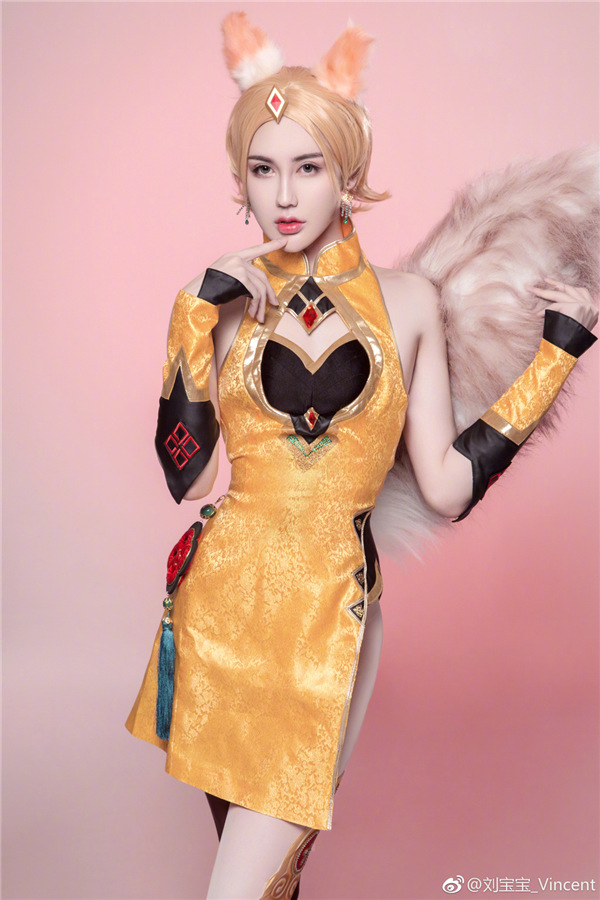 妲己最新写真集，科技与艺术的完美融合亮相惊艳全网！