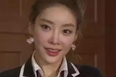 韩国女明星张紫妍与科技生活的完美融合——前沿科技之选