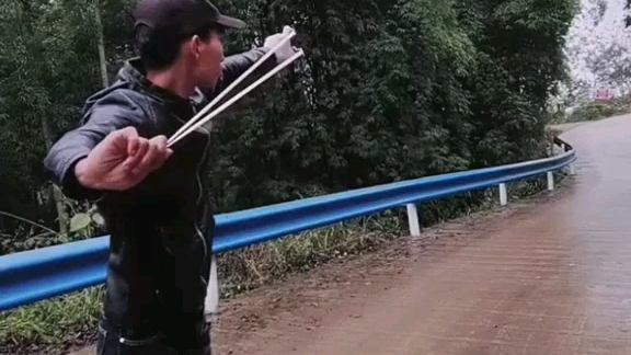 科技重塑弹弓体验，引领新时代的射击乐趣最新视频发布