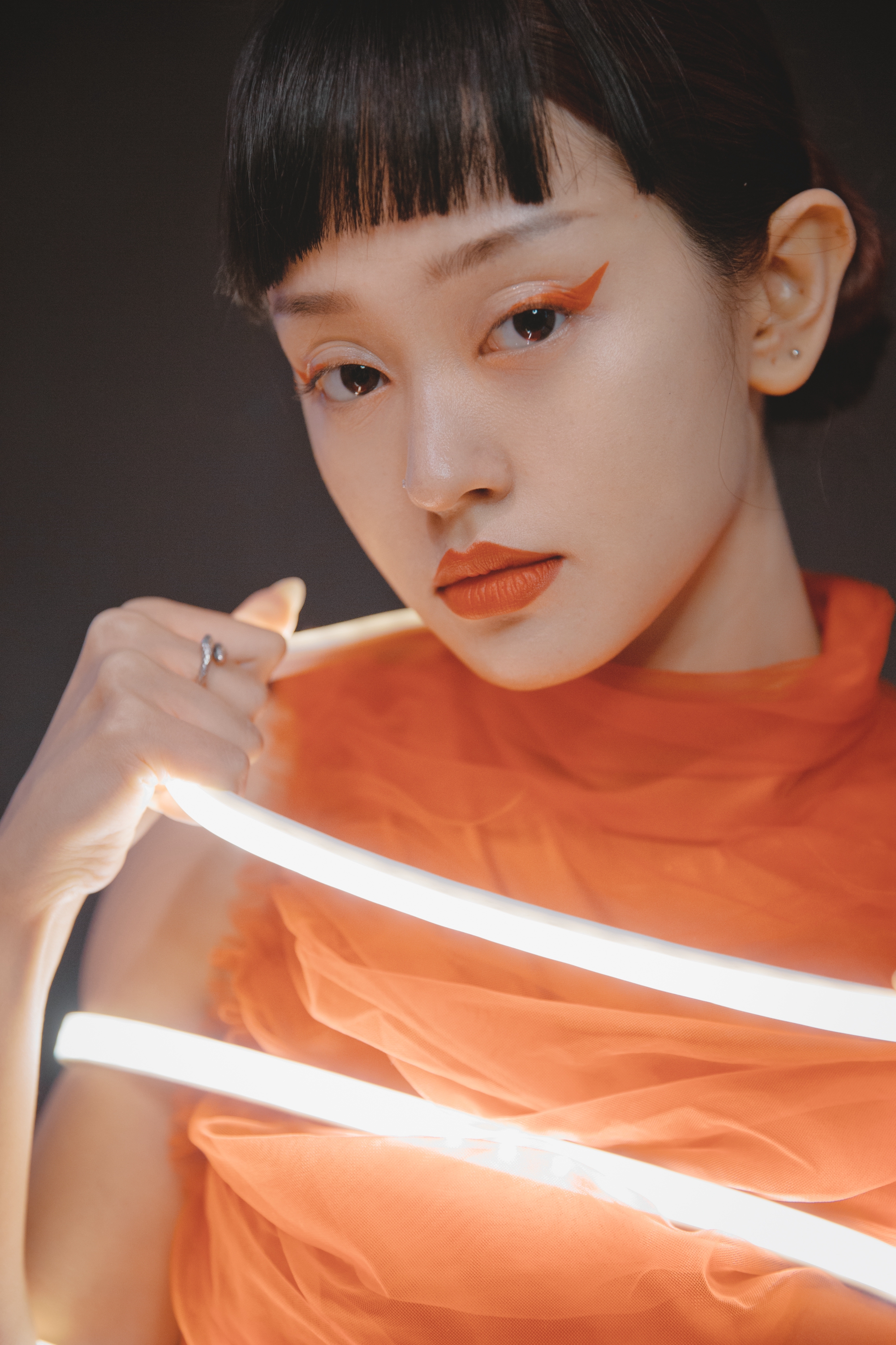 皑演员，舞台上的璀璨之星之光
