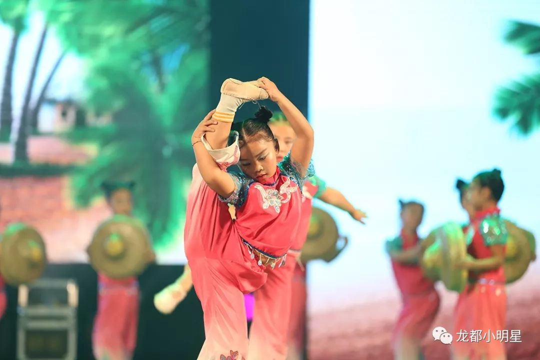 舞蹈小明星的欢乐日常
