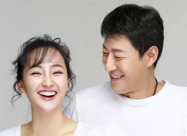 揭秘演员许多的老公,娱乐圈背后的爱情故事探秘