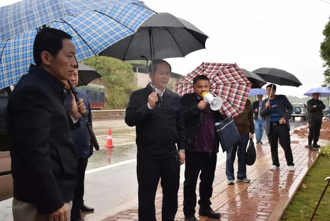 藤县机场最新航拍图揭秘现代化航空枢纽的壮丽景色