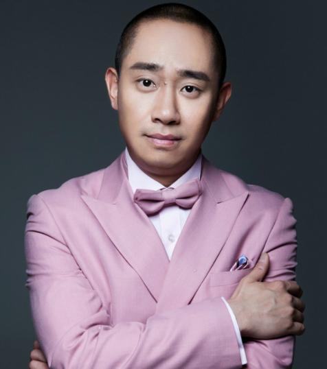 关于女演员宋宁年龄的公众话题探讨