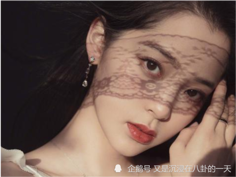 小嘴女演员，星光闪耀的时代传奇之路